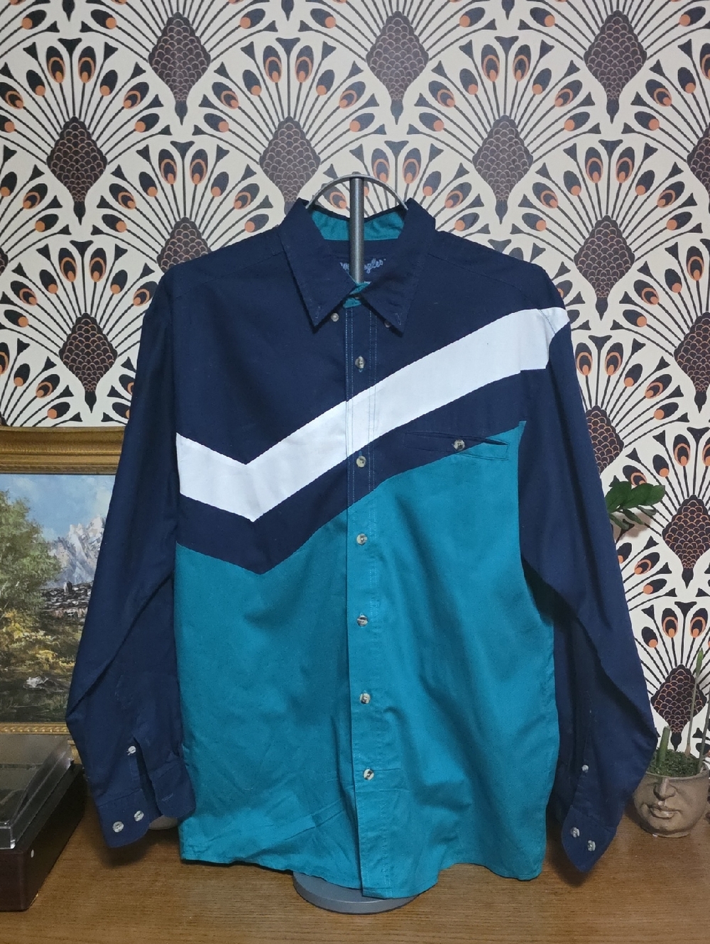 Vintage Wrangler Teal & Navy Button-Down Shirt with White Chevron
